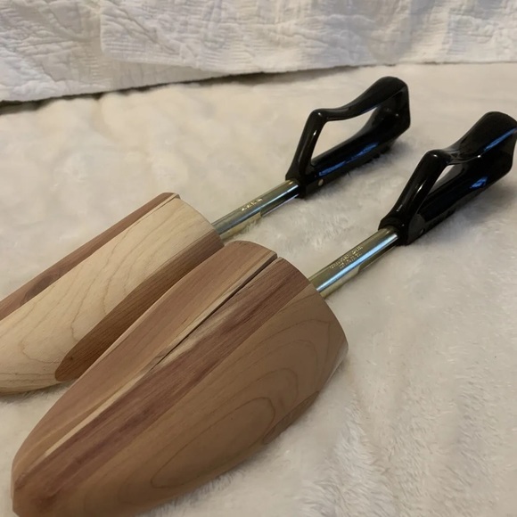 Vintage cedar, shoehorns, great condition adjust smoothly - Picture 7 of 10